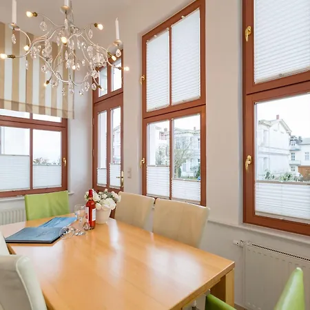 Autorenhaus App 03 Heinrich Ma